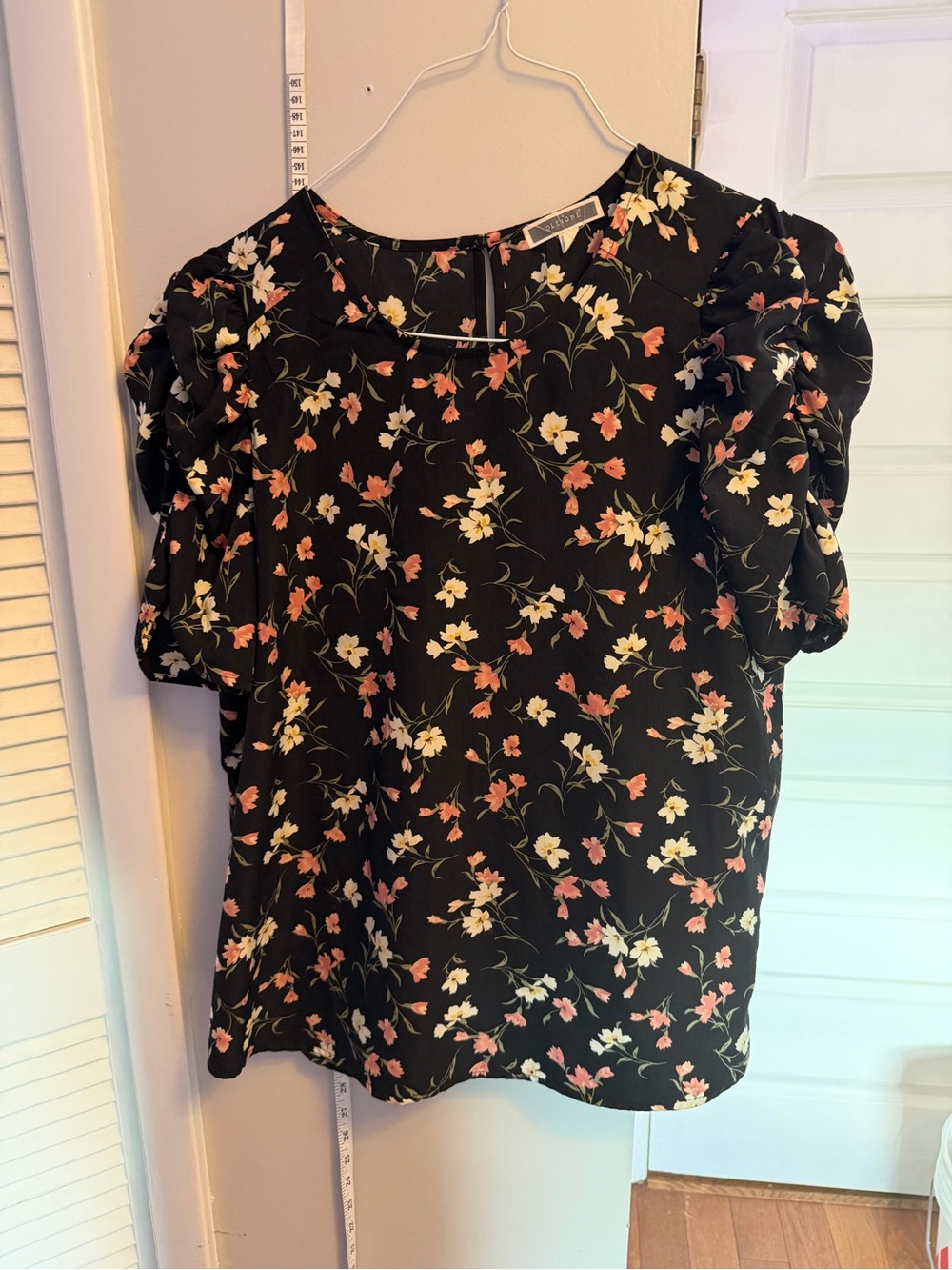 Pleione Black Floral Puff-Sleeve Blouse with Peach & Cream Flowers